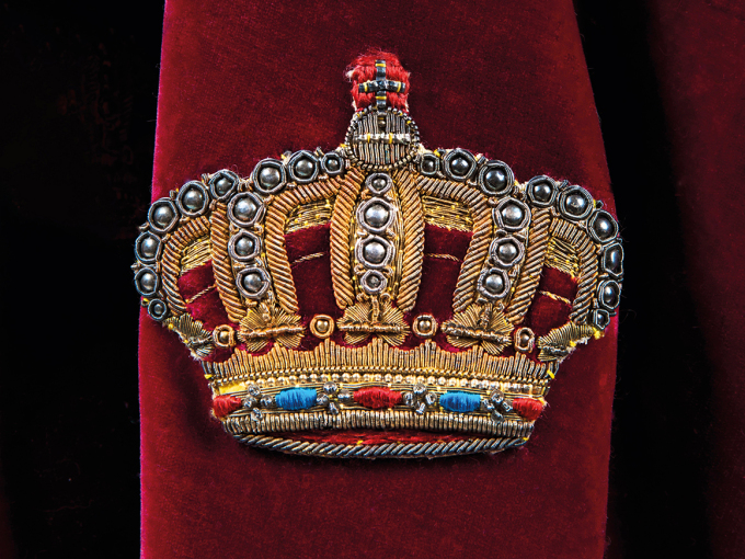 Detalj fra Dronningens kroningskappe, 1846. Foto: Øivind Möller Bakken, De kongelige samlinger